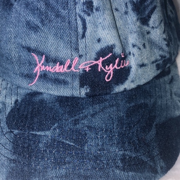 NWT Kendall & Kylie Hat Denim Washed Look with adjustable strap in back - Picture 2 of 6